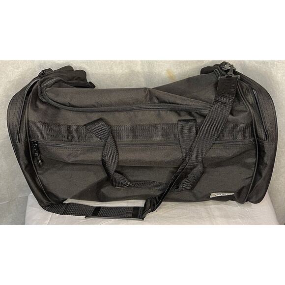 J World New York Lawrence Sport Duffel Bag - Picture 1 of 4